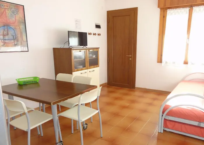 Cozy Flat In A With Pool Apartamento *