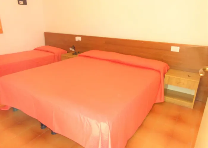 Cozy Flat In A With Pool * Бібіоне